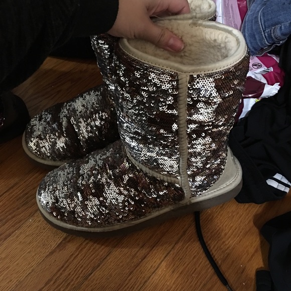 Women Sequin UGG Boots Bundle Size 7 - Picture 2 of 4